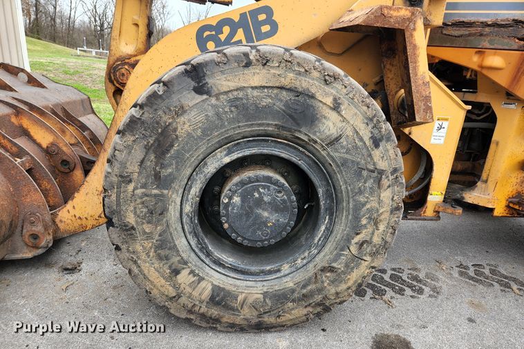 image for item HK9377 1999 Case 621B  wheel loader