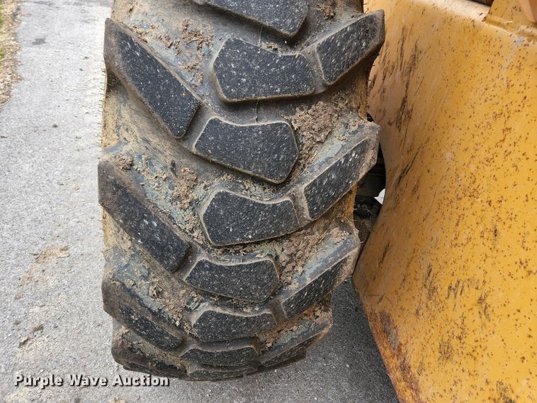 image for item HK9377 1999 Case 621B  wheel loader