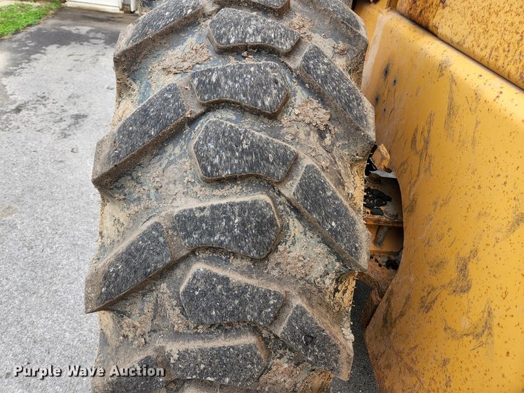image for item HK9377 1999 Case 621B  wheel loader