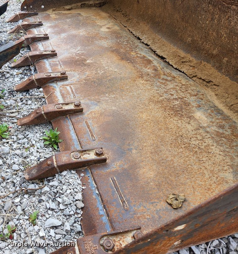 image for item HK9453 79" W skid steer bucket