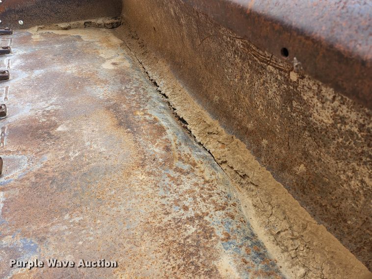 image for item HK9453 79" W skid steer bucket