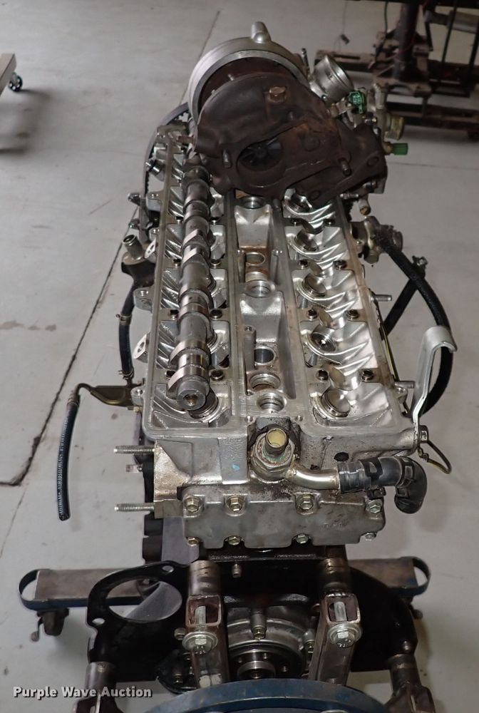 image for item HR9830 Toyota 1JZ  engine block