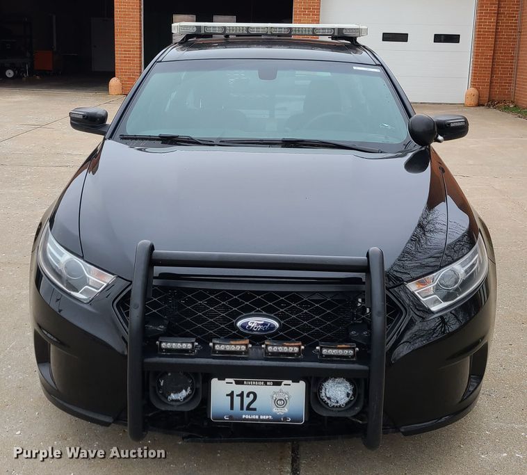 image for item IF9401 2018 Ford Taurus Police Interceptor
