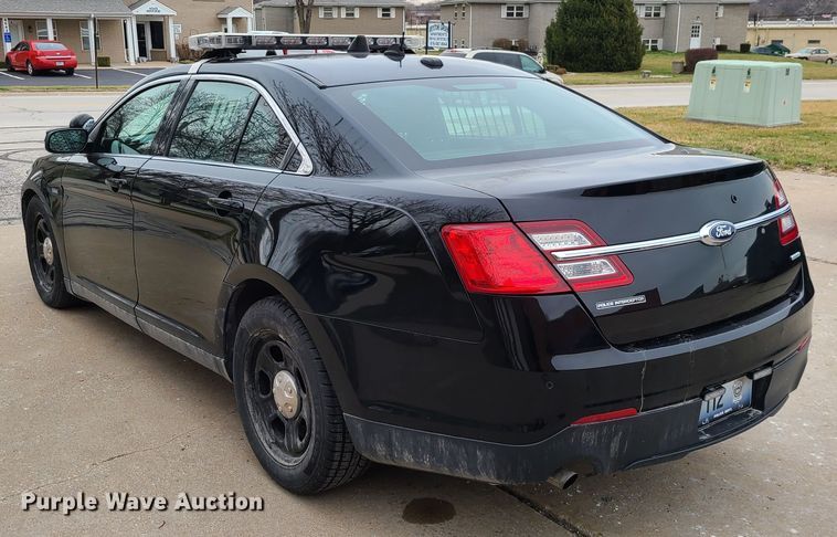 image for item IF9401 2018 Ford Taurus Police Interceptor