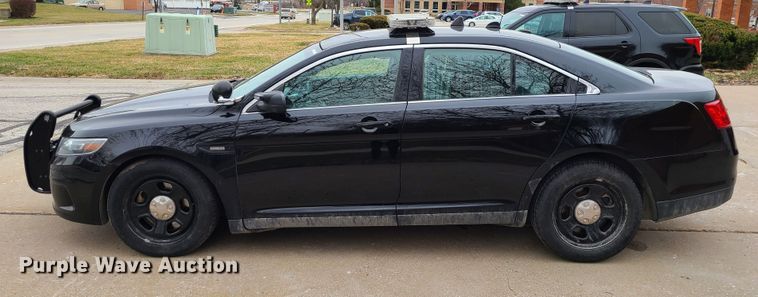 image for item IF9401 2018 Ford Taurus Police Interceptor
