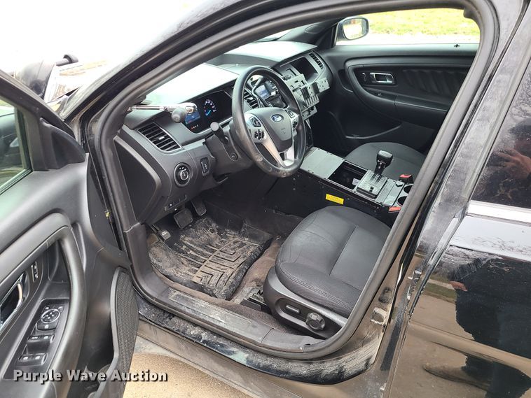 image for item IF9401 2018 Ford Taurus Police Interceptor