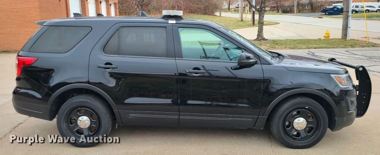 image for item IF9402 2018 Ford Explorer Police Interceptor  SUV