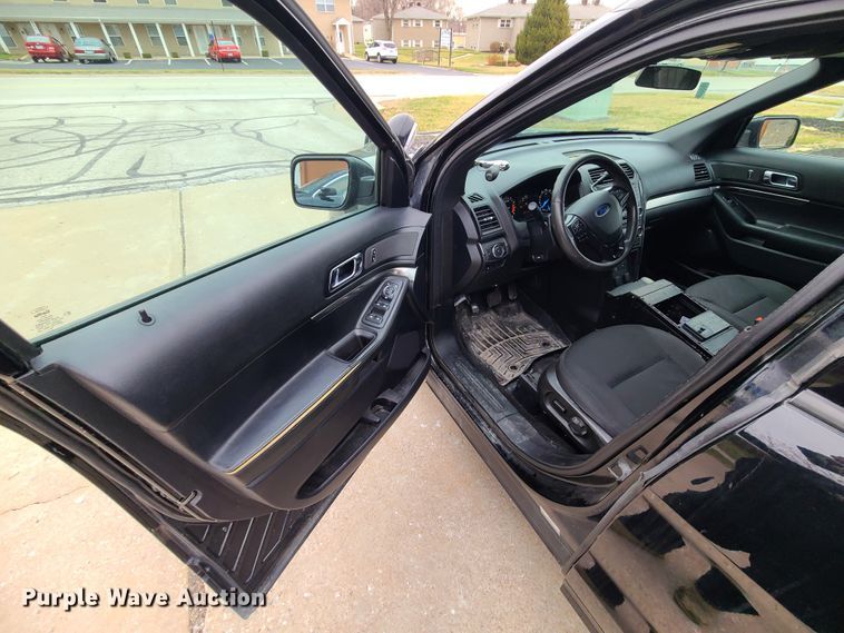 image for item IF9402 2018 Ford Explorer Police Interceptor  SUV