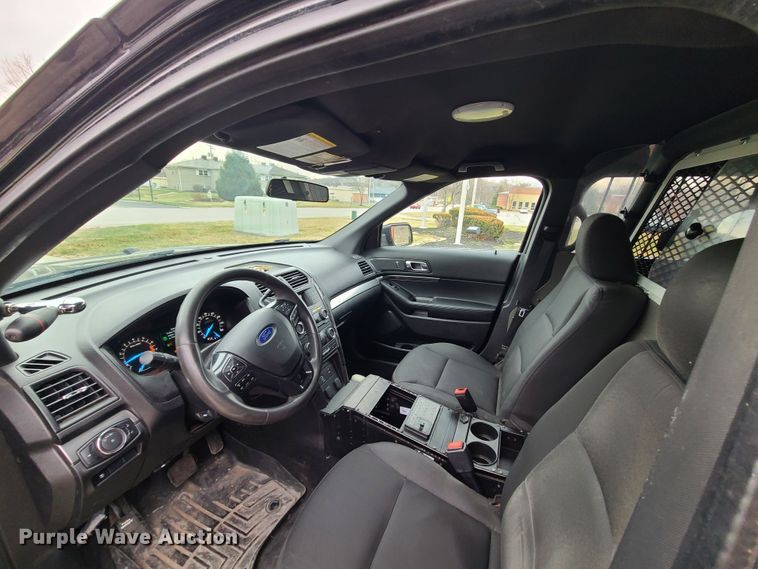 image for item IF9402 2018 Ford Explorer Police Interceptor  SUV