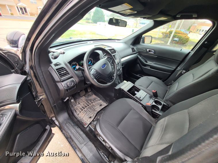image for item IF9402 2018 Ford Explorer Police Interceptor  SUV