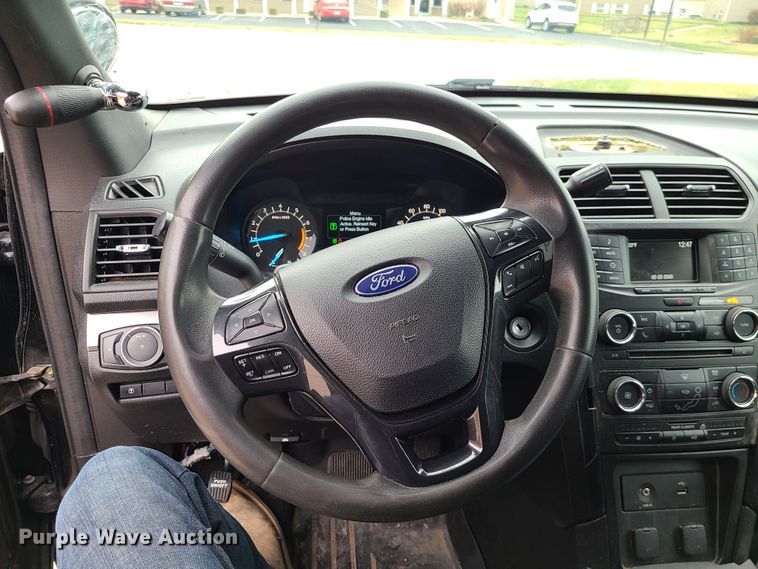 image for item IF9402 2018 Ford Explorer Police Interceptor  SUV