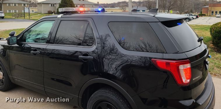 image for item IF9402 2018 Ford Explorer Police Interceptor  SUV