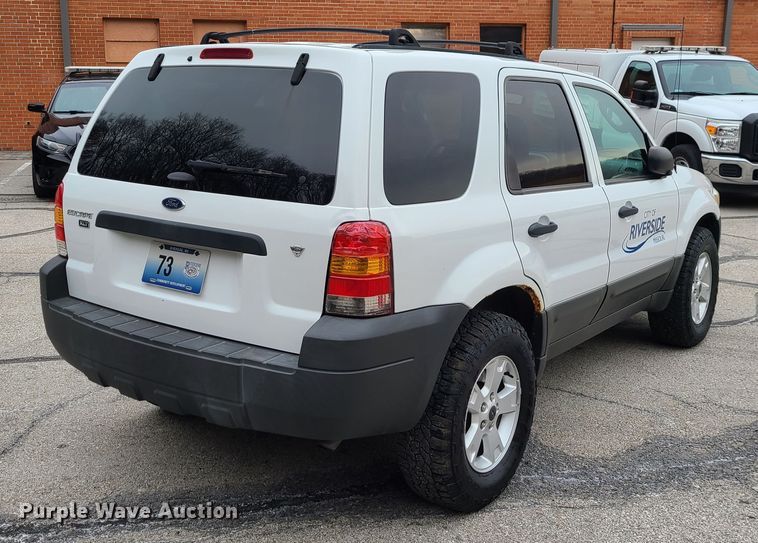 image for item IF9403 2007 Ford Escape XLT  SUV