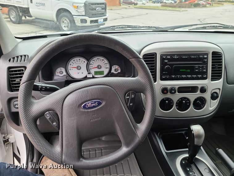 image for item IF9403 2007 Ford Escape XLT  SUV