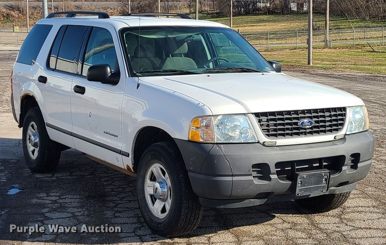 image for item IF9411 2004 Ford Explorer  SUV