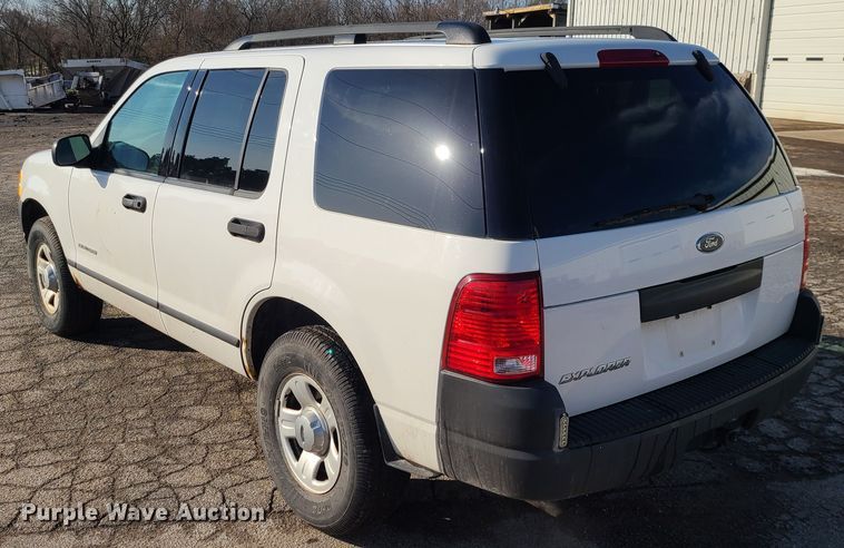 image for item IF9411 2004 Ford Explorer  SUV