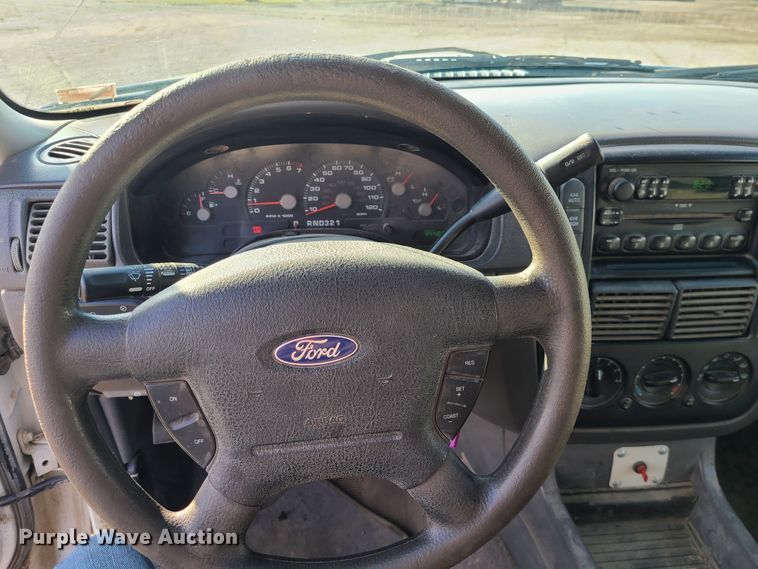 image for item IF9411 2004 Ford Explorer  SUV