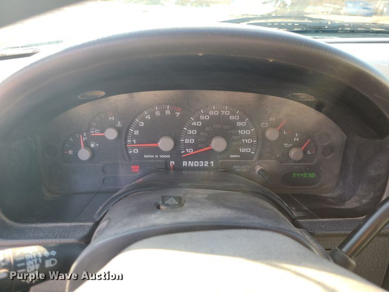 image for item IF9411 2004 Ford Explorer  SUV