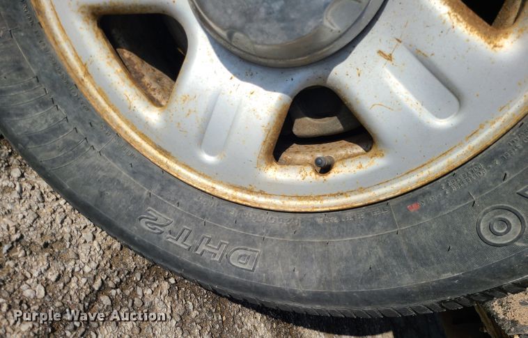 image for item IF9411 2004 Ford Explorer  SUV