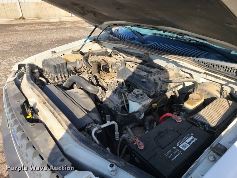 image for item IF9411 2004 Ford Explorer  SUV