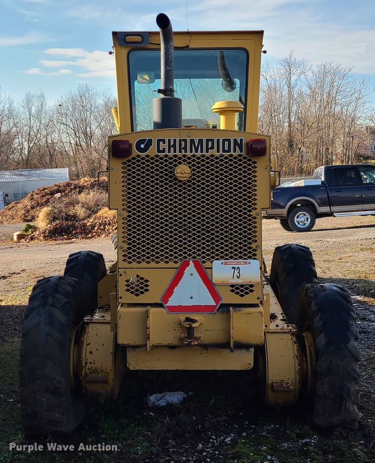 image for item IF9412 Champion 710A  motor grader