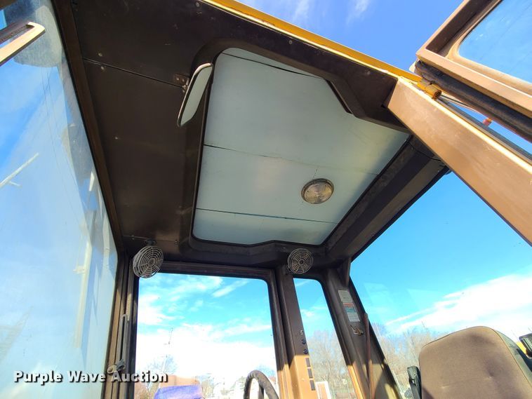 image for item IF9412 Champion 710A  motor grader