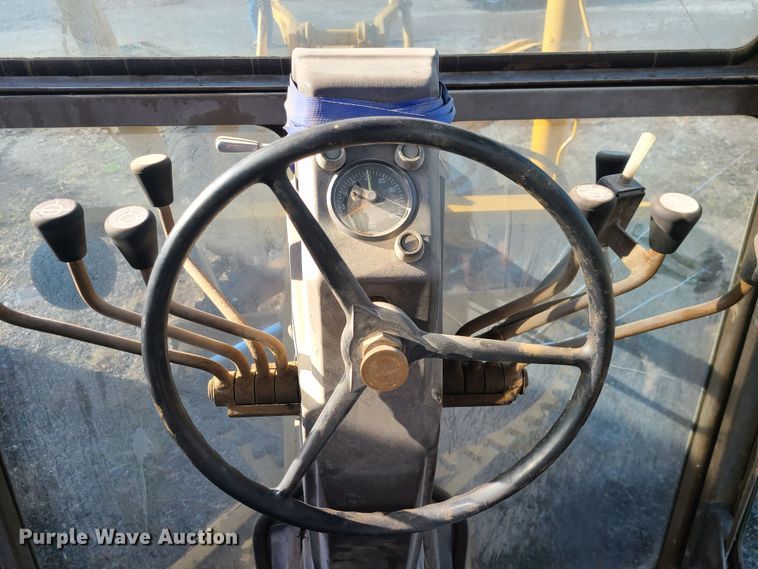 image for item IF9412 Champion 710A  motor grader