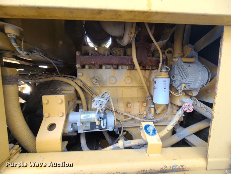 image for item IF9412 Champion 710A  motor grader