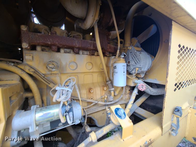 image for item IF9412 Champion 710A  motor grader
