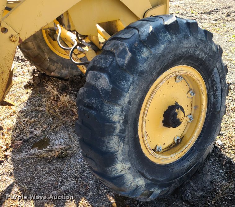 image for item IF9412 Champion 710A  motor grader