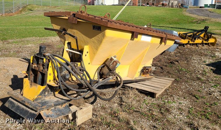 image for item IF9415 Fiberglass Spreader Co.  spreader