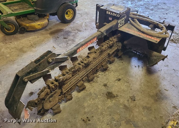 image for item IF9416 Bradco 625 skid steer trencher