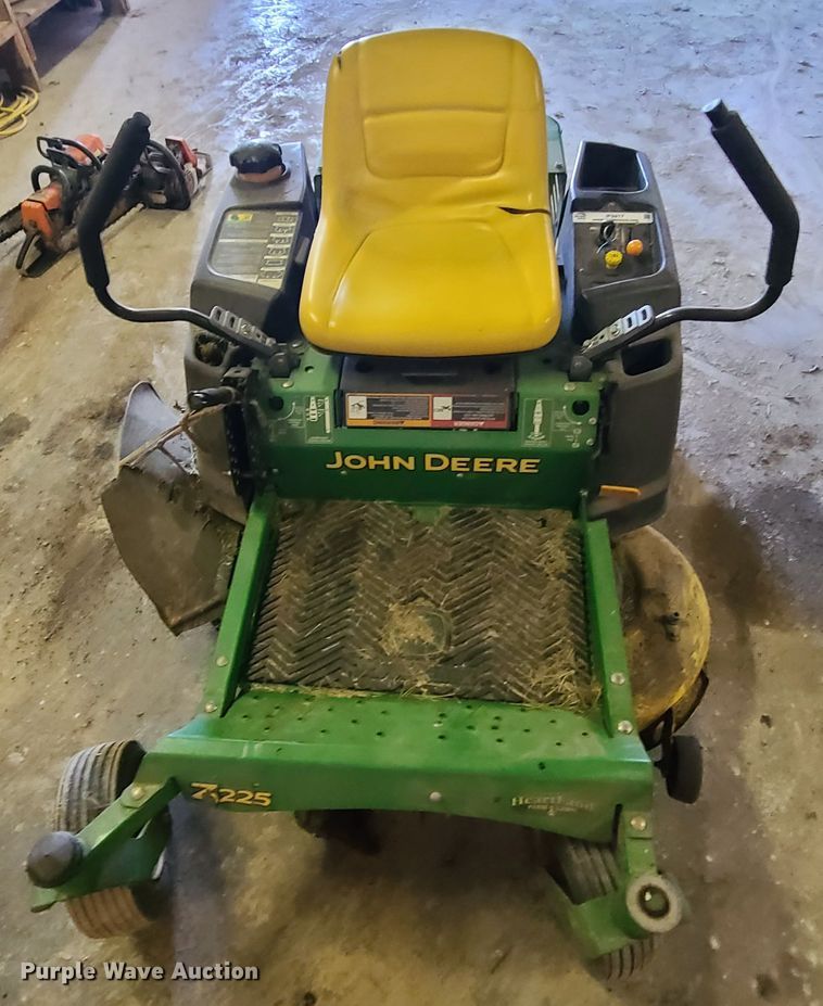 image for item IF9417 John Deere Z225  ZTR lawn mower