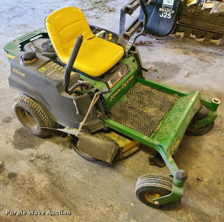 image for item IF9417 John Deere Z225  ZTR lawn mower