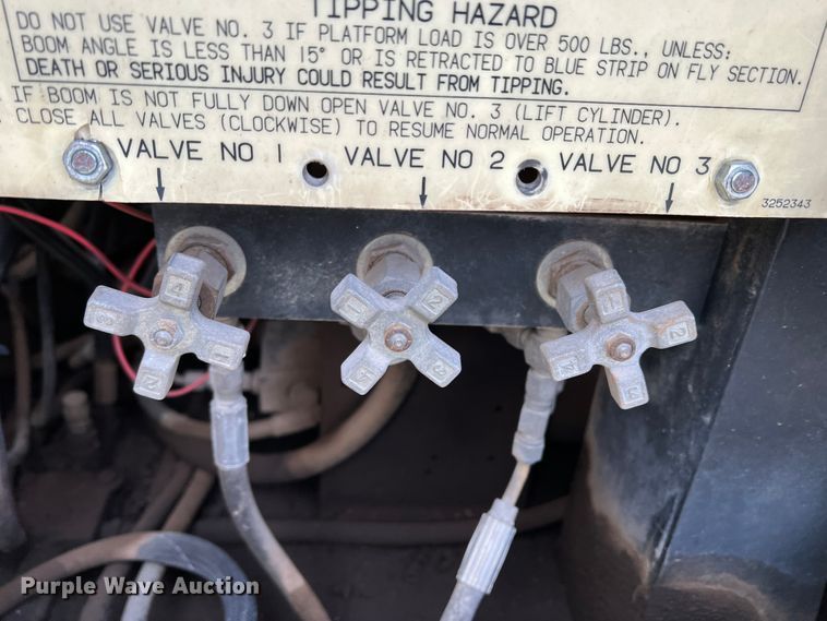 image for item IG9304 1997 JLG 40H  boom lift