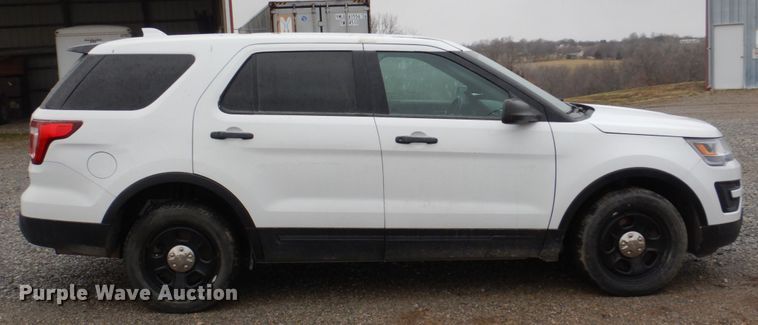image for item JJ9210 2017 Ford Explorer Police Interceptor  SUV