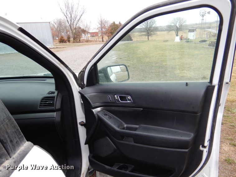 image for item JJ9210 2017 Ford Explorer Police Interceptor  SUV