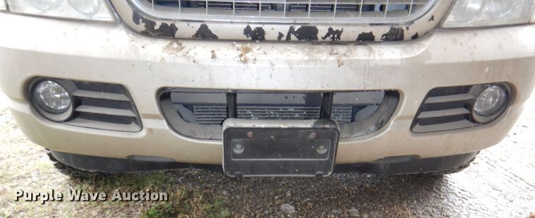 image for item JJ9212 2004 Ford Explorer  SUV