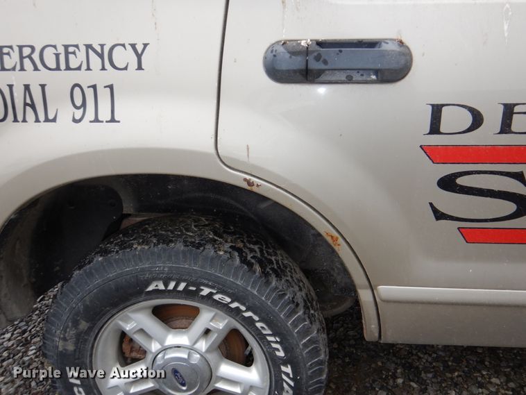 image for item JJ9212 2004 Ford Explorer  SUV