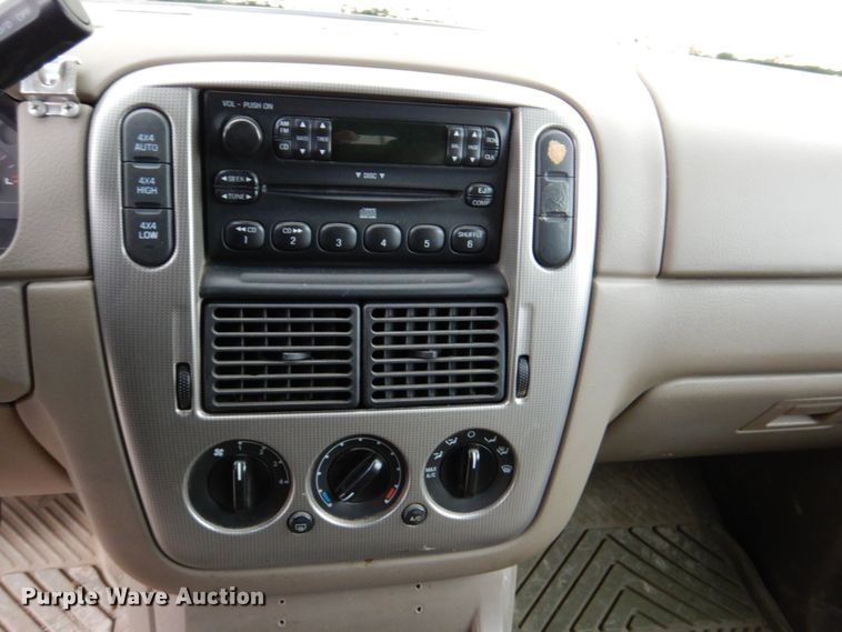 image for item JJ9212 2004 Ford Explorer  SUV