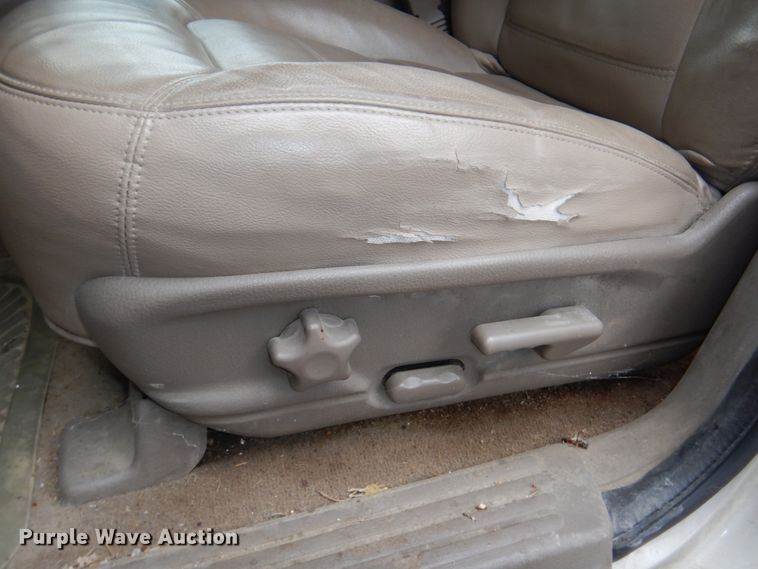 image for item JJ9212 2004 Ford Explorer  SUV