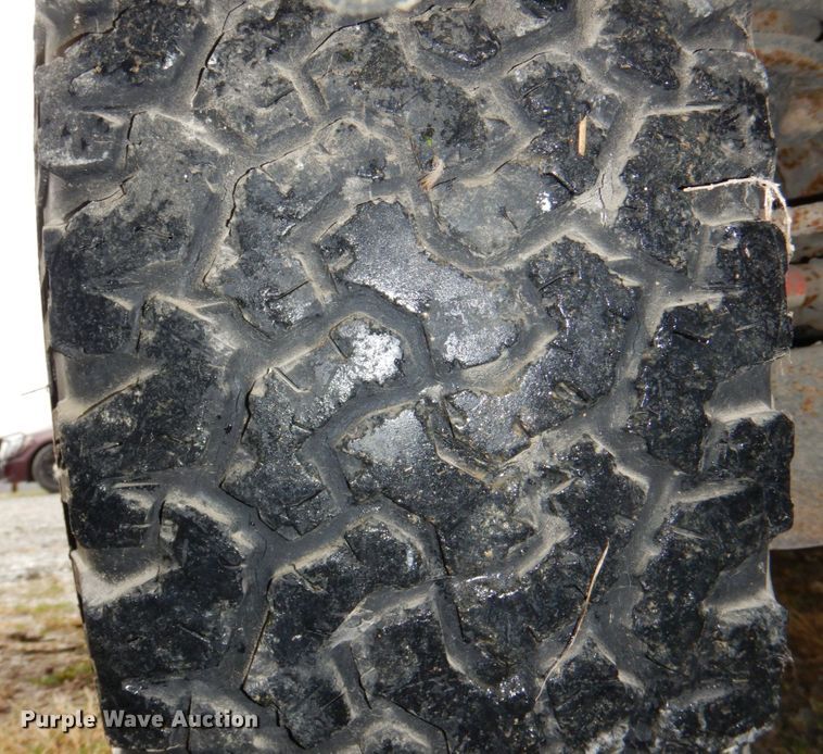 image for item JJ9212 2004 Ford Explorer  SUV