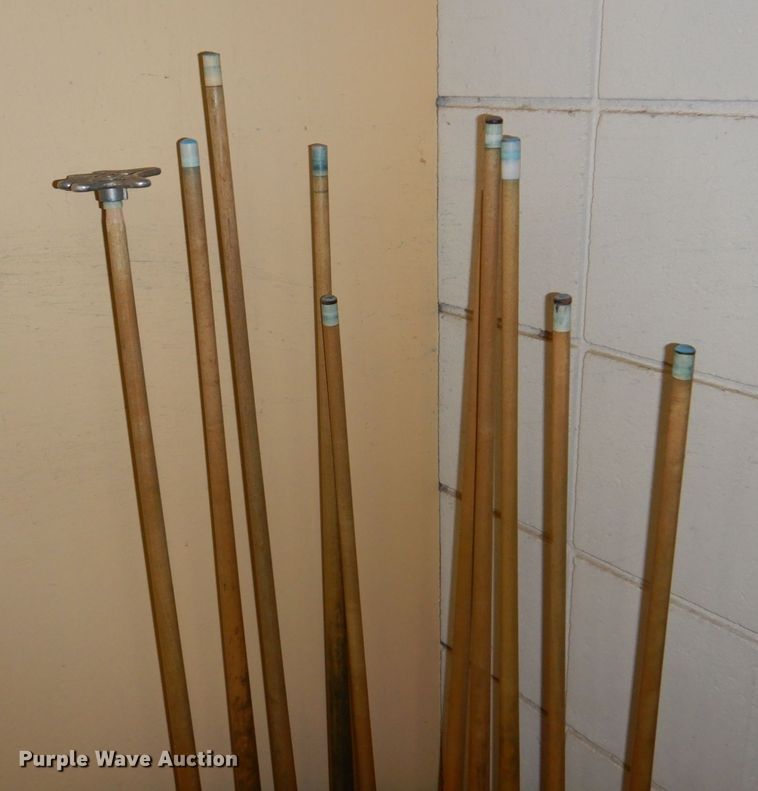 image for item JJ9213 Pool table