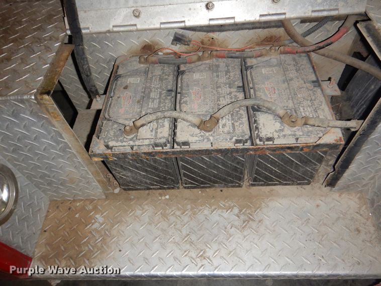 image for item JJ9214 1986 Hale  pumper fire truck