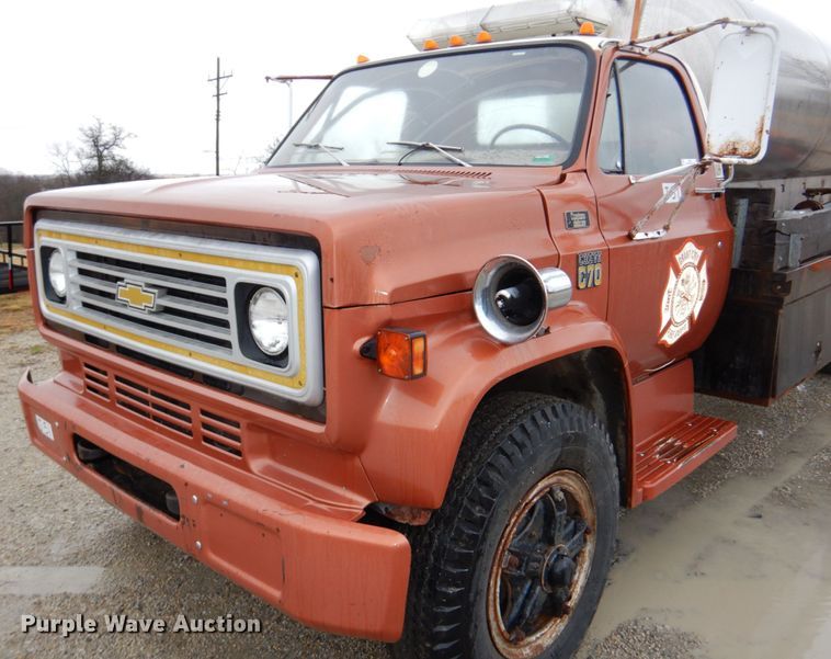 image for item JJ9215 1979 Chevrolet C70  flatbed truck with water tank
