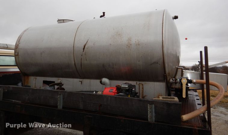 image for item JJ9215 1979 Chevrolet C70  flatbed truck with water tank