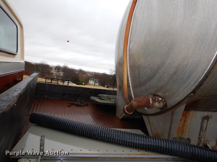 image for item JJ9215 1979 Chevrolet C70  flatbed truck with water tank