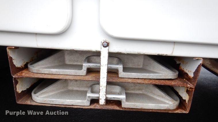 image for item JK9489 2001 Freightliner FL70  bucket truck