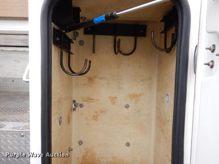 image for item JK9489 2001 Freightliner FL70  bucket truck