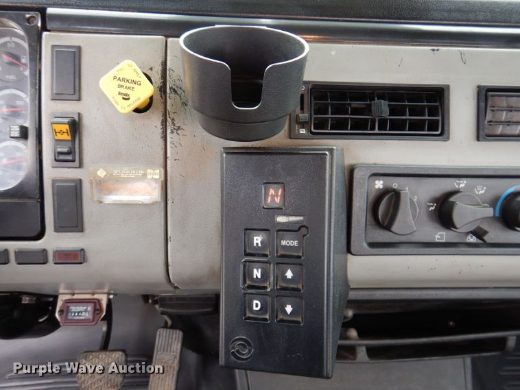 image for item JK9489 2001 Freightliner FL70  bucket truck